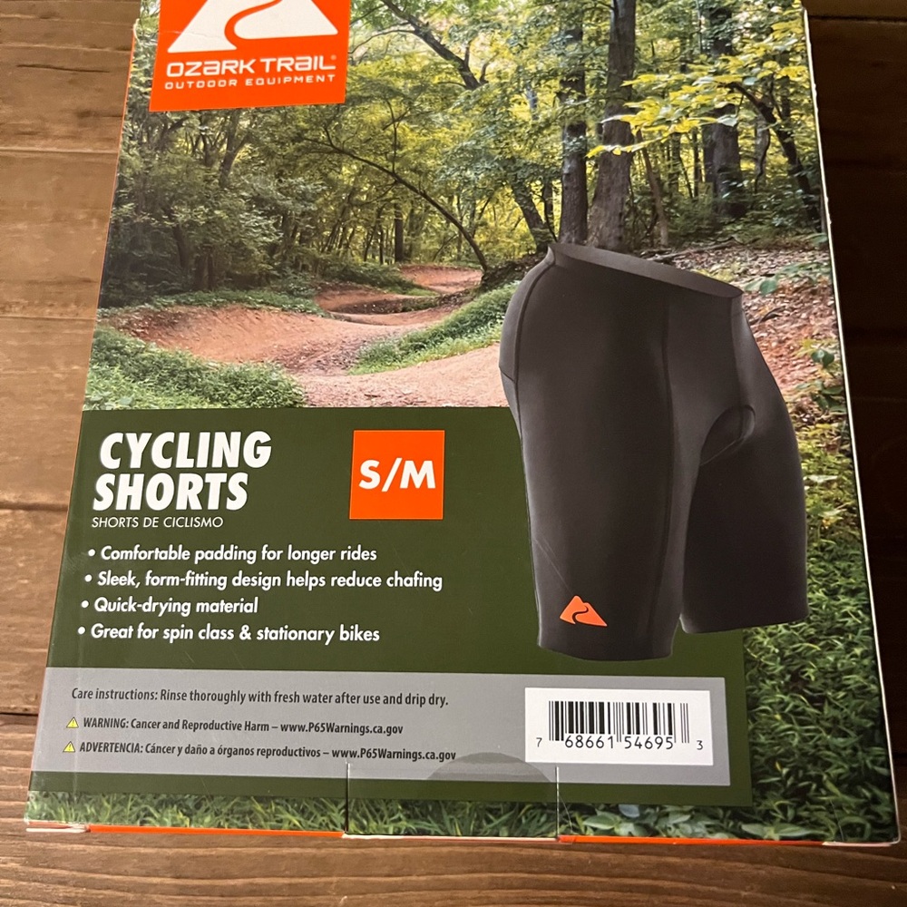New Ozark Trail Unisex Men’s and Women’s Cycling Shorts, Size S /M black